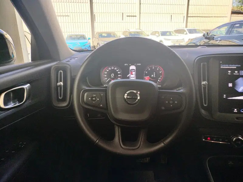 Volvo XC40 usata a Modena (9)