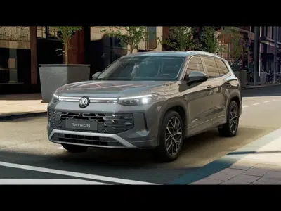 Volkswagen Tayron 1.5 etsi Elegance 150cv dsg 7p.ti nuova a Livorno
