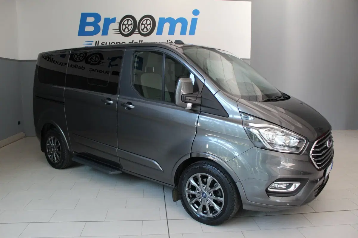 Ford Tourneo Custom usata a Cremona (3)
