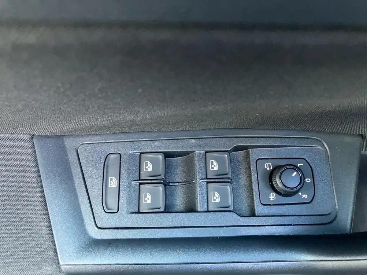 Volkswagen T-Roc usata a Bologna (18)