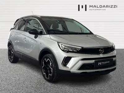 Opel Crossland 1.2 Ultimate s&amp;s 110cv del 2023 usata a Bari