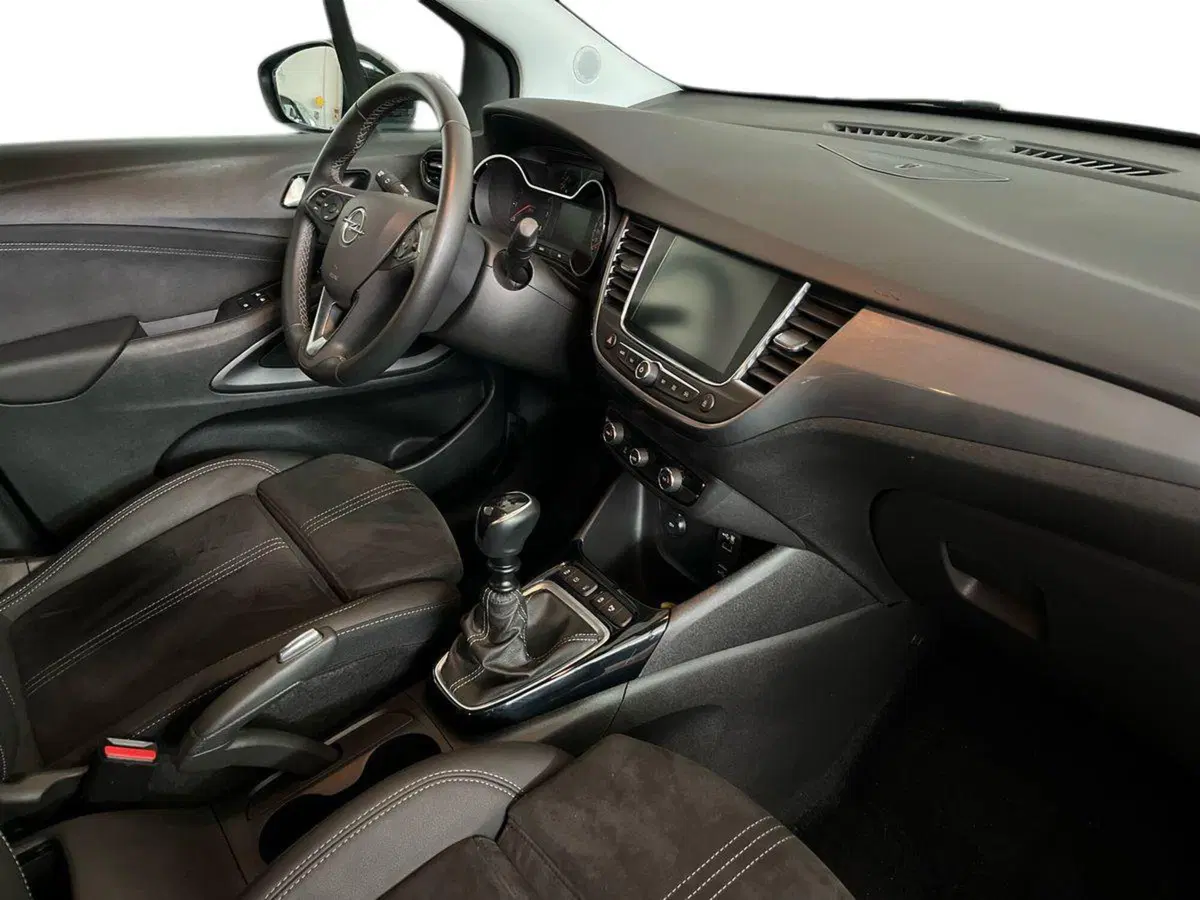 Opel Crossland usata a Bari (9)