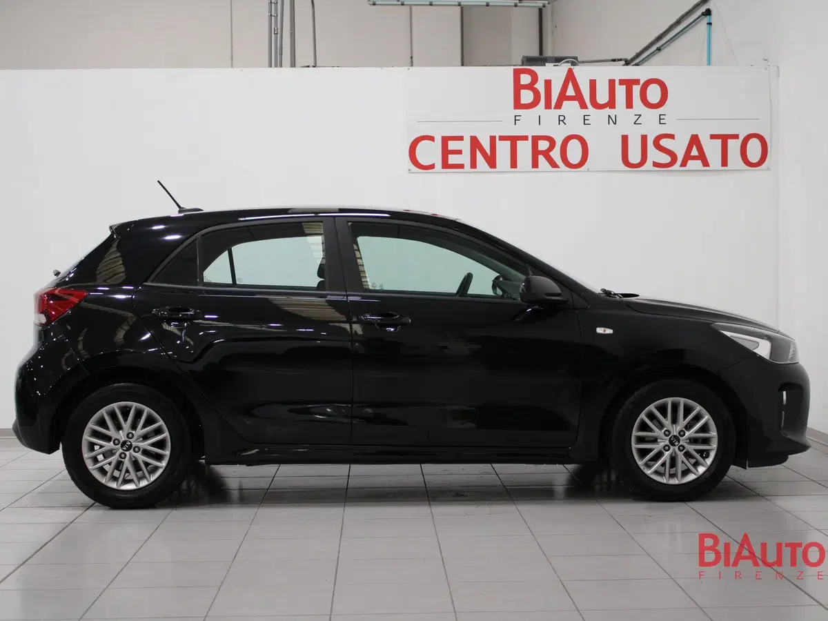 Kia Rio usata a Firenze (20)