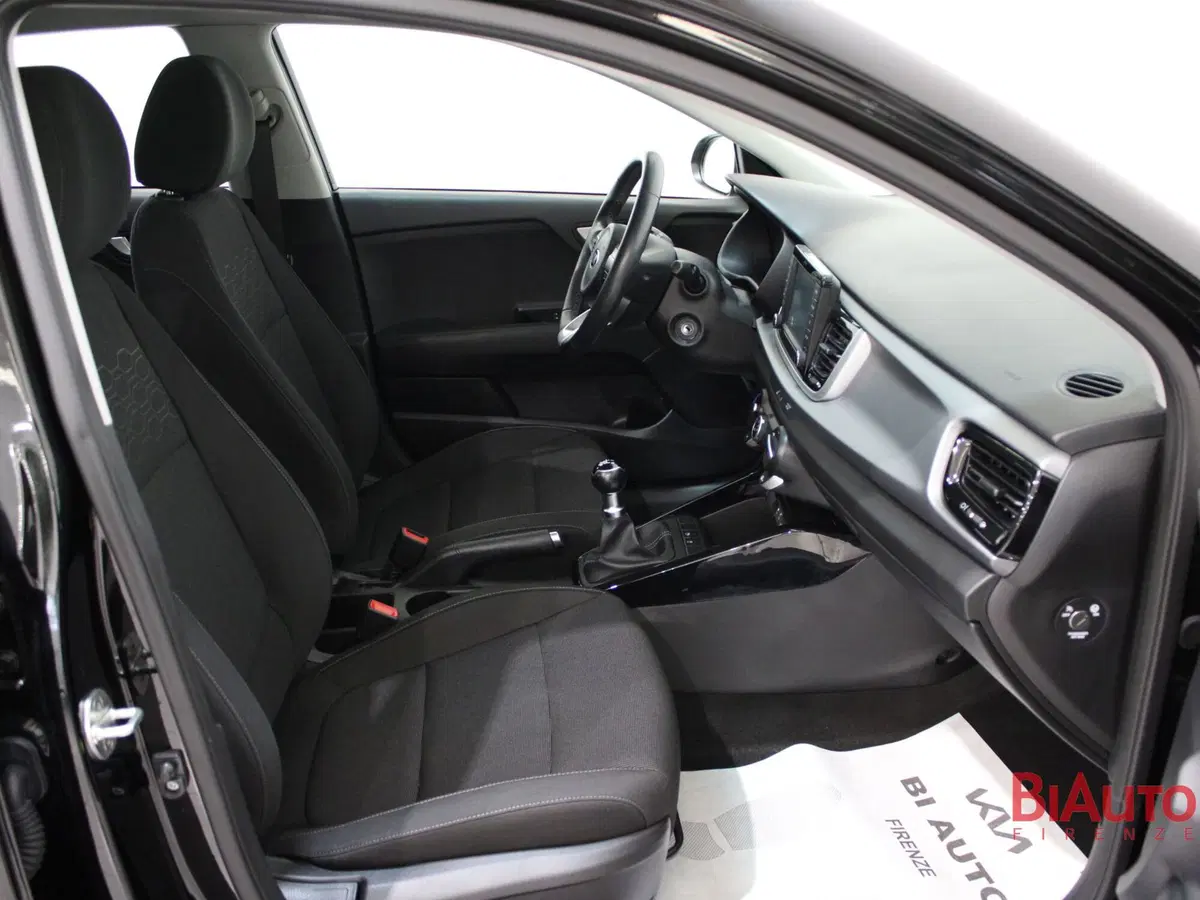 Kia Rio usata a Firenze (6)