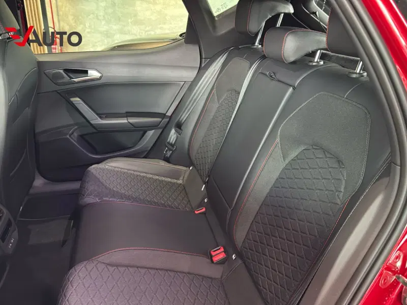 SEAT Leon nuova a Vercelli (12)