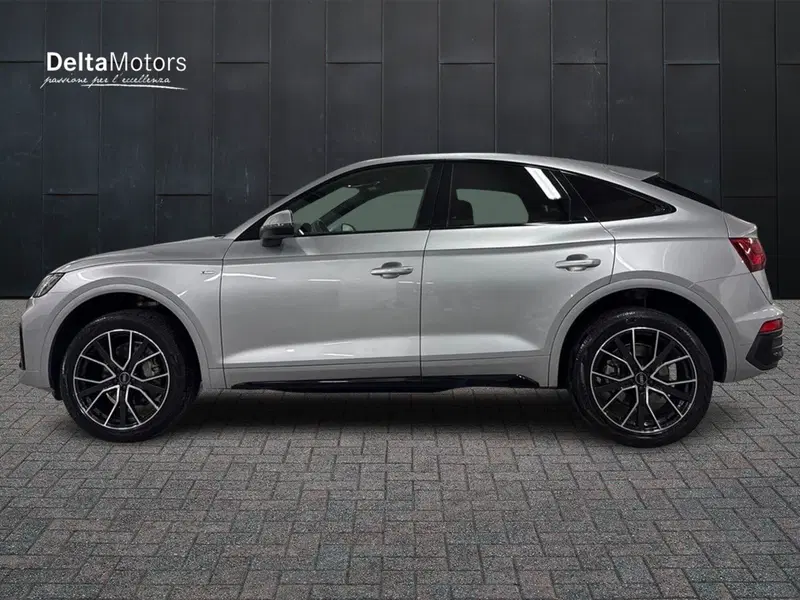 Audi Q5 Sportback usata a Rimini (2)