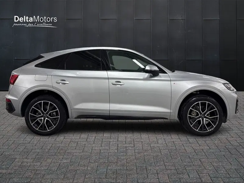 Audi Q5 Sportback usata a Rimini (5)