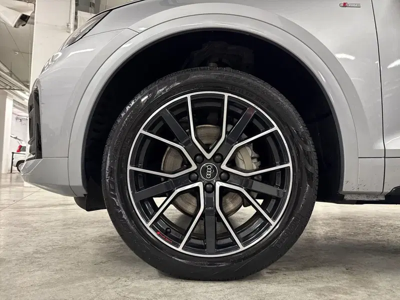 Audi Q5 Sportback usata a Rimini (8)