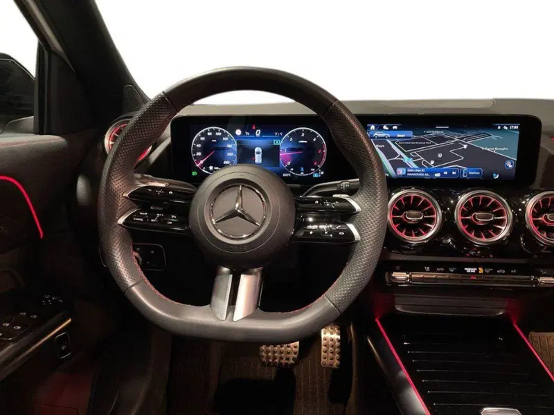 Mercedes-Benz GLA SUV usata a Ancona (11)