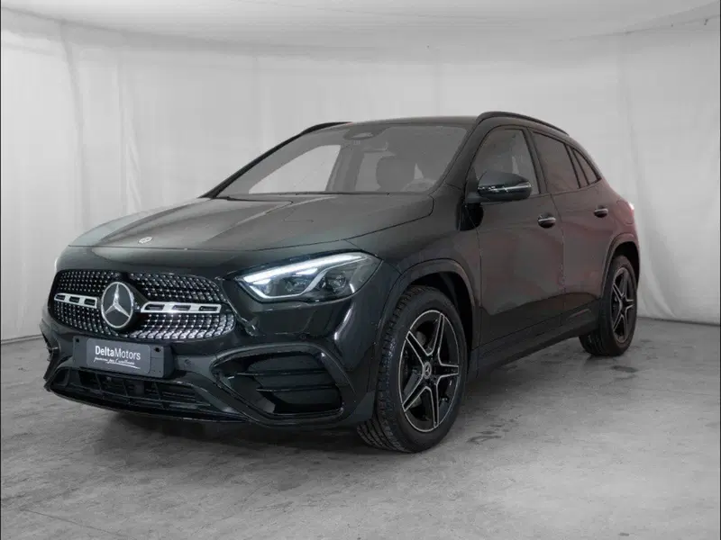 Mercedes-Benz GLA SUV nuova a Macerata