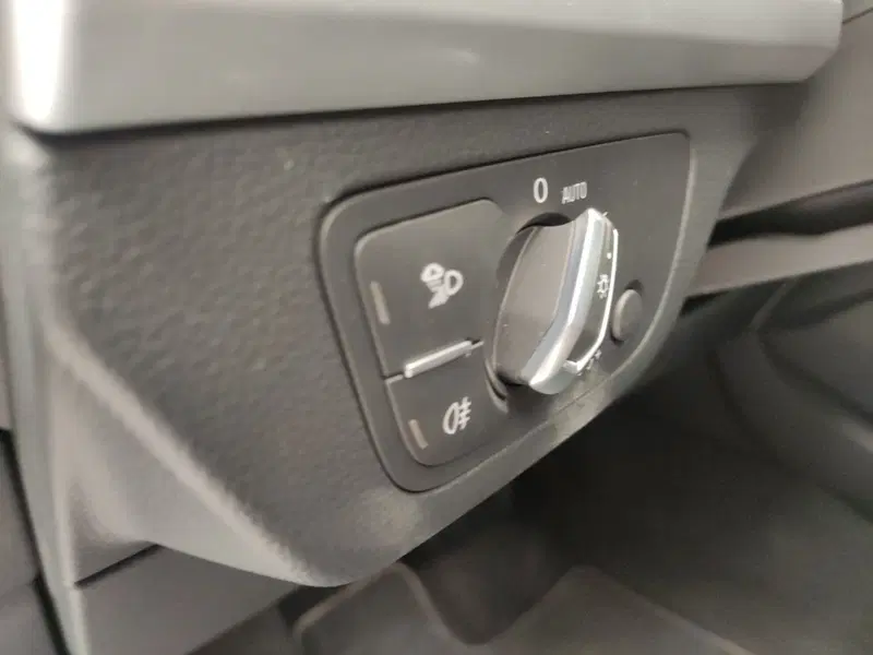 Audi Q4 Sportback usata a Avellino (19)
