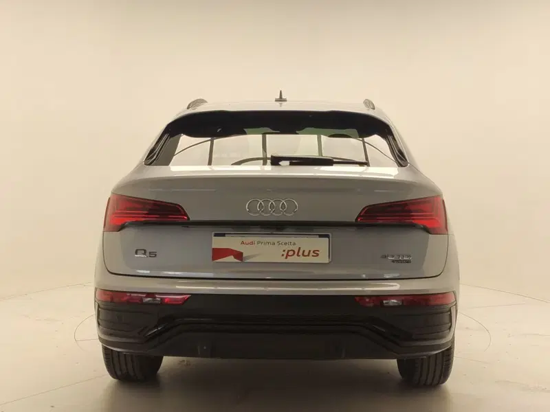 Audi Q4 Sportback usata a Avellino (6)