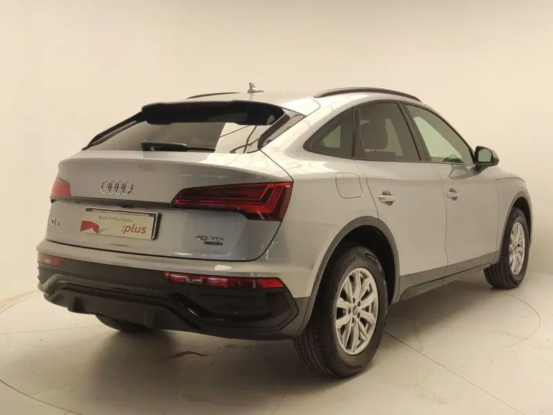 Audi Q4 Sportback usata a Avellino (7)