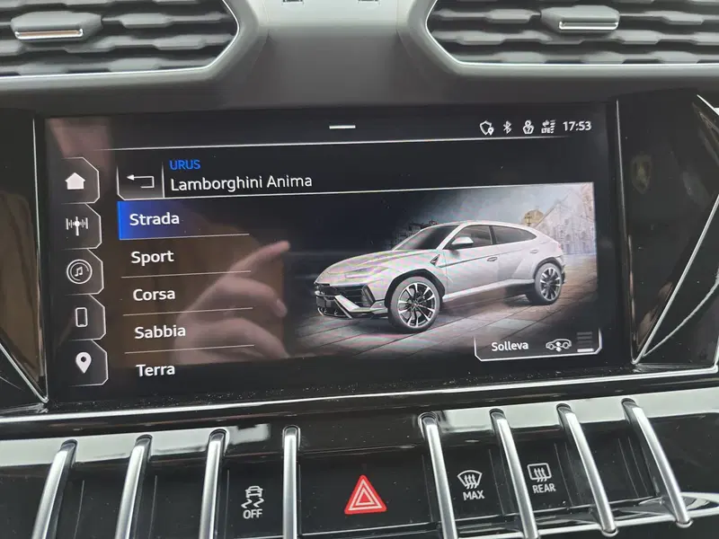 Lamborghini Urus usata a Bologna (15)