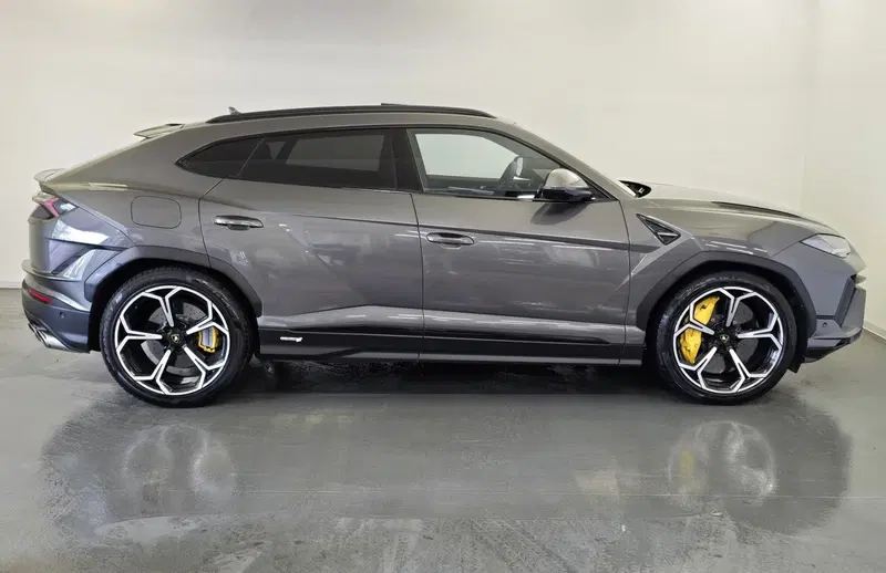 Lamborghini Urus usata a Bologna (2)