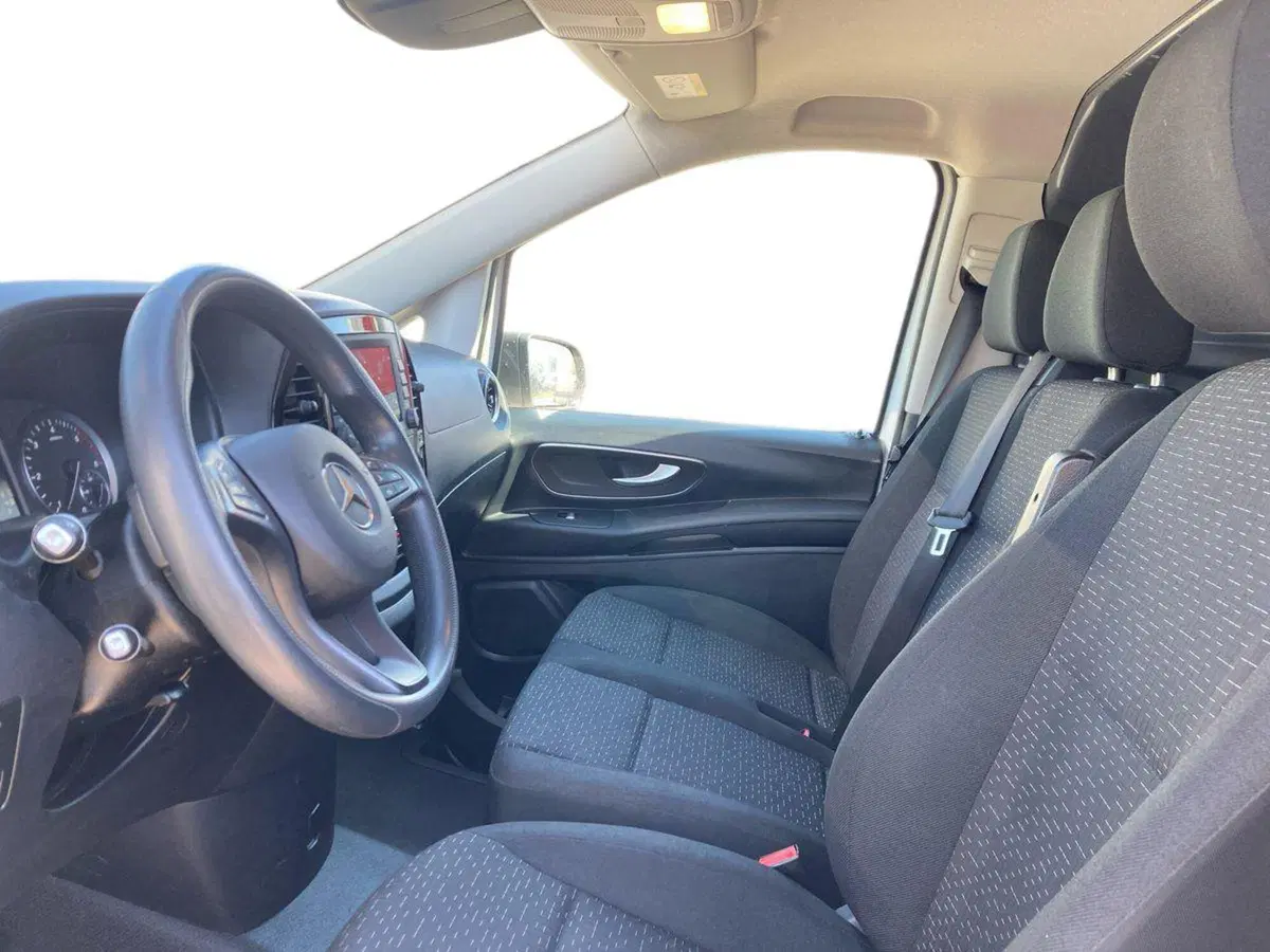 Mercedes-Benz Vito usata a Milano (10)