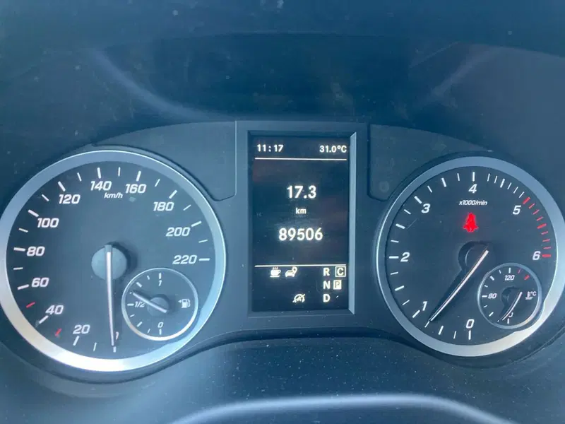 Mercedes-Benz Vito usata a Milano (13)