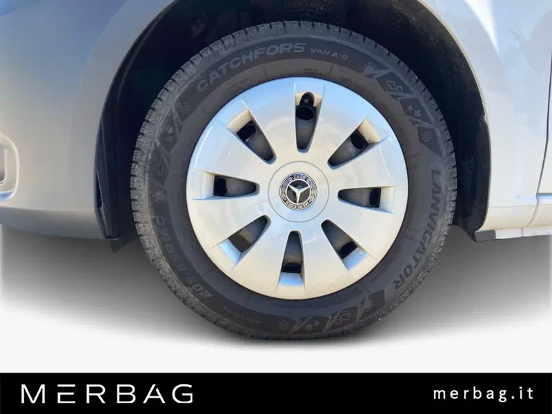 Mercedes-Benz Vito usata a Milano (17)