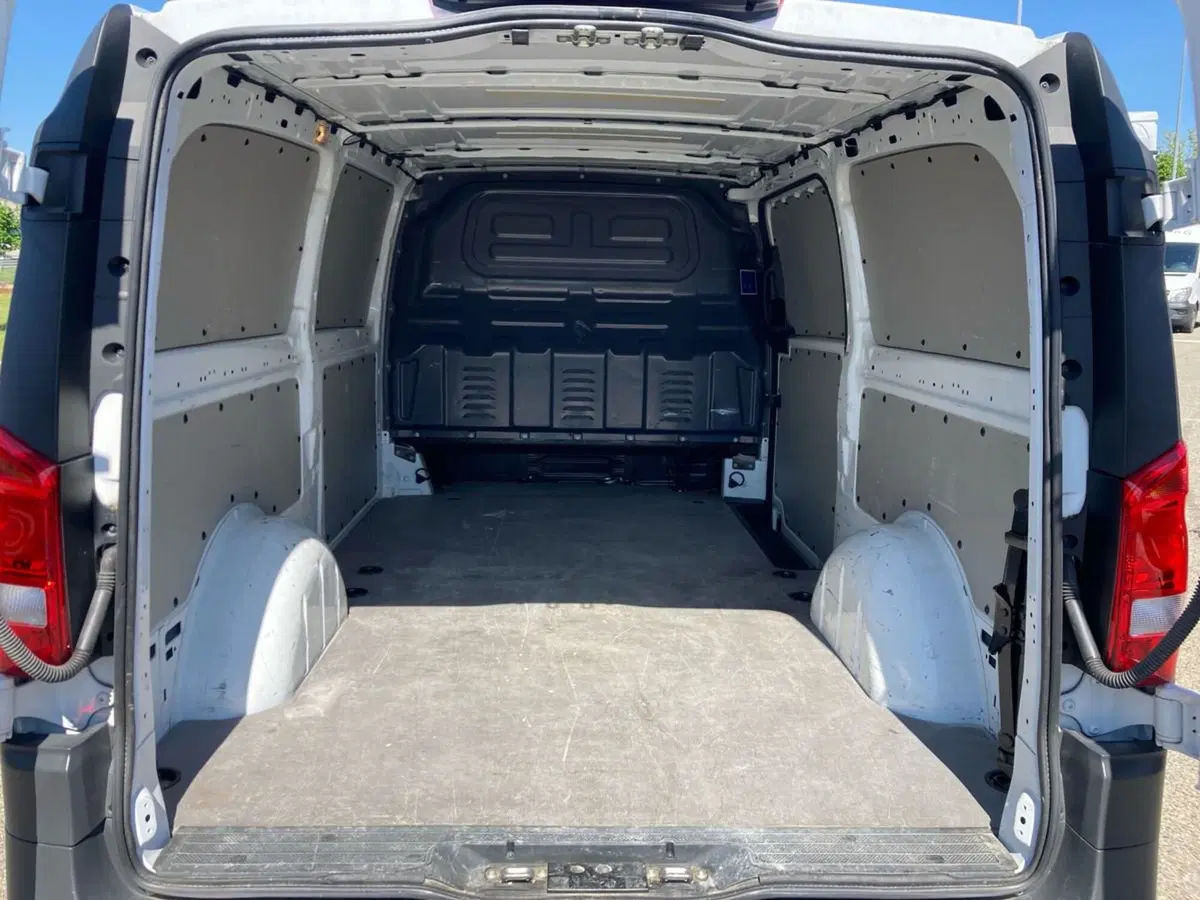 Mercedes-Benz Vito usata a Milano (8)