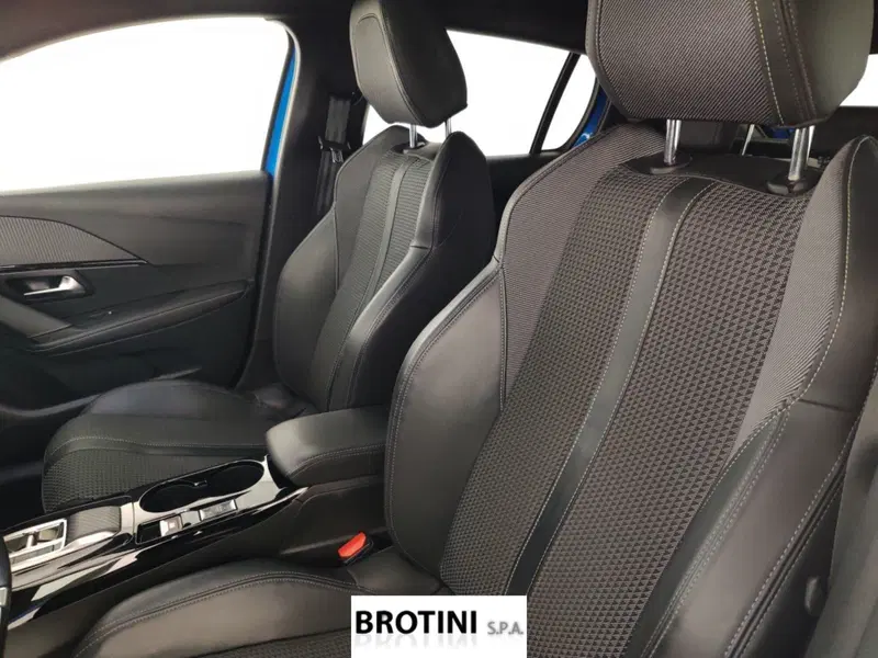 Peugeot 208 usata a La Spezia (9)