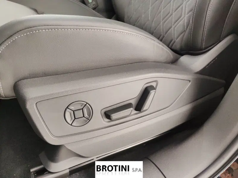 Audi SQ5 Sportback usata a Massa-Carrara (11)