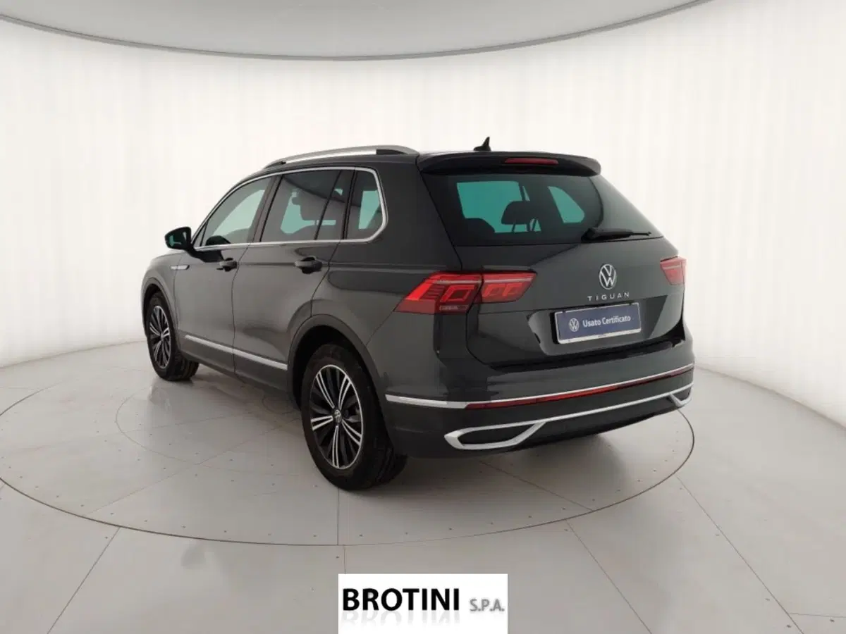 Volkswagen Tiguan usata a Massa-Carrara (2)