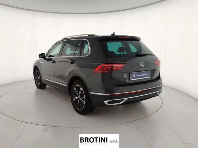 Volkswagen Tiguan usata a Massa-Carrara (2)