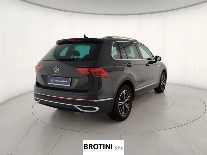 Volkswagen Tiguan usata a Massa-Carrara (3)