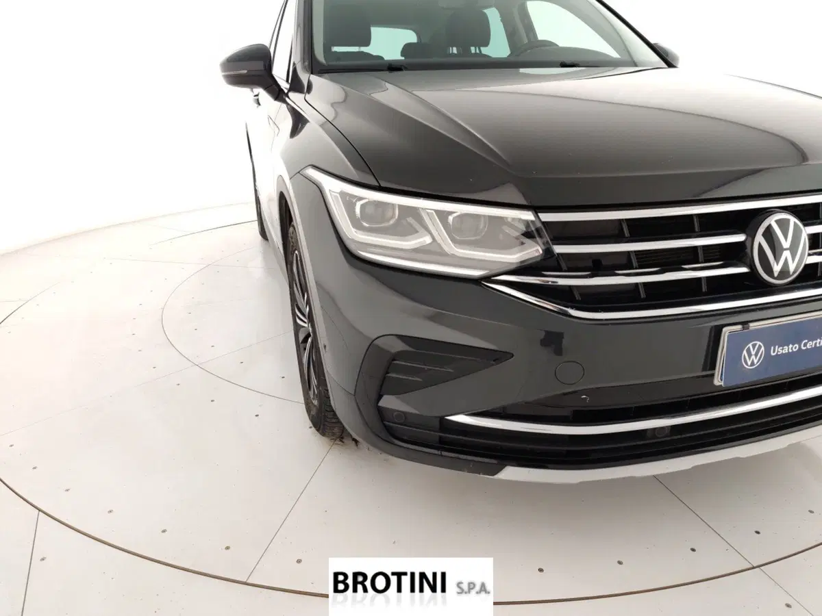 Volkswagen Tiguan usata a Massa-Carrara (5)