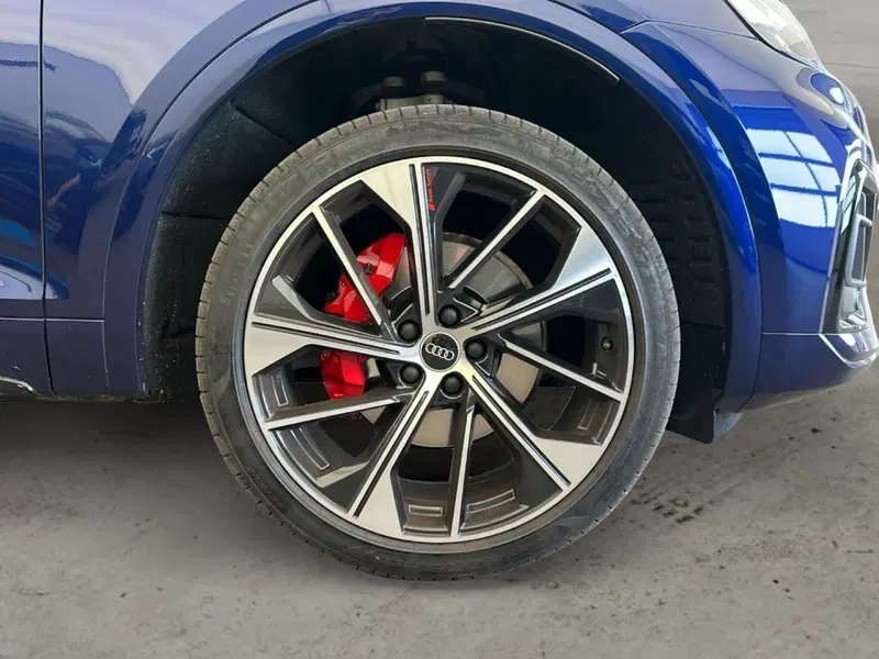 Audi Q5 Sportback usata a Caserta (18)