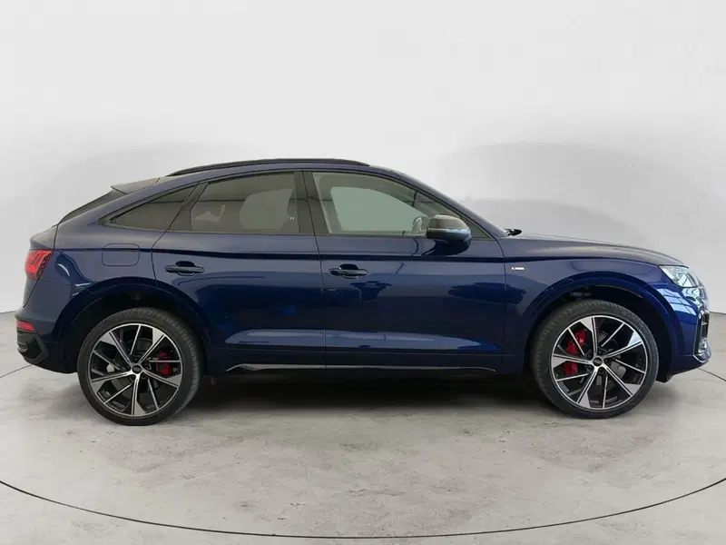 Audi Q5 Sportback usata a Caserta (3)
