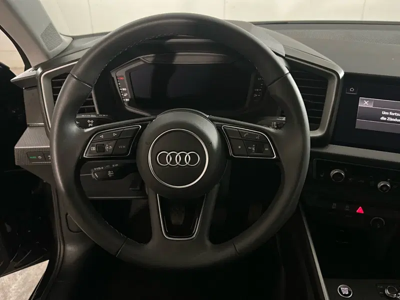 Audi A1 allstreet usata a Napoli (11)