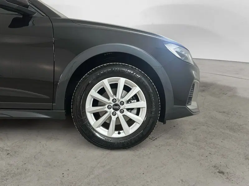 Audi A1 allstreet usata a Napoli (18)