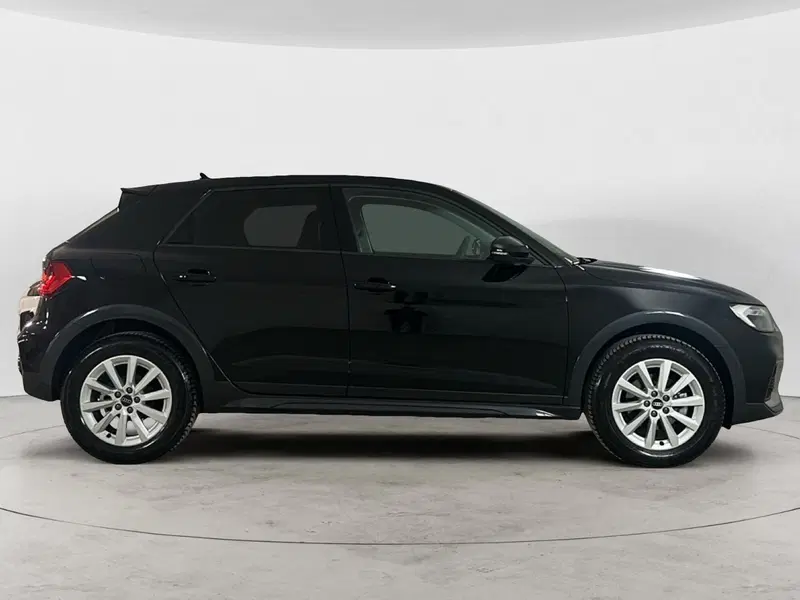Audi A1 allstreet usata a Napoli (5)