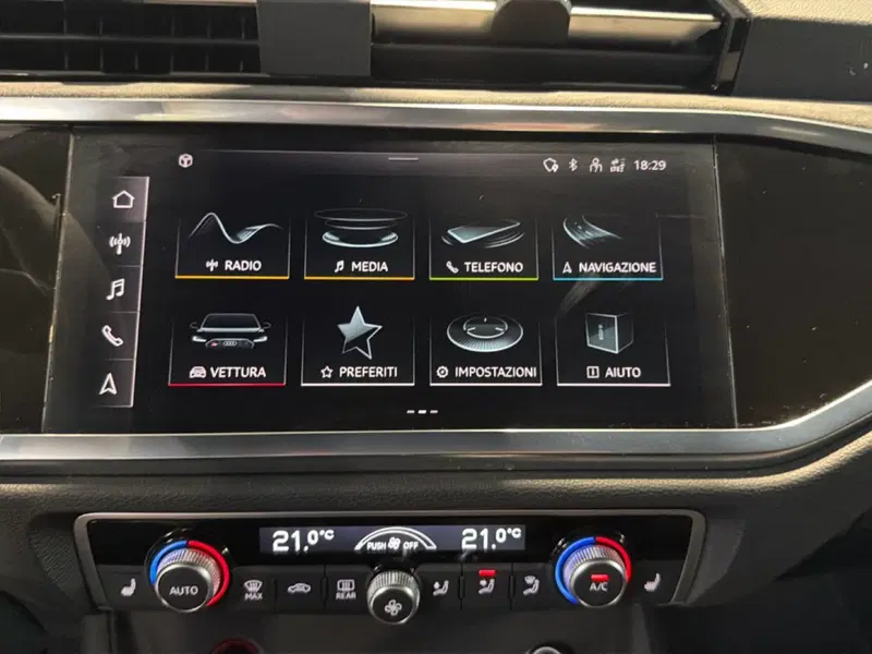 Audi RS Q3 Sportback usata a Napoli (12)