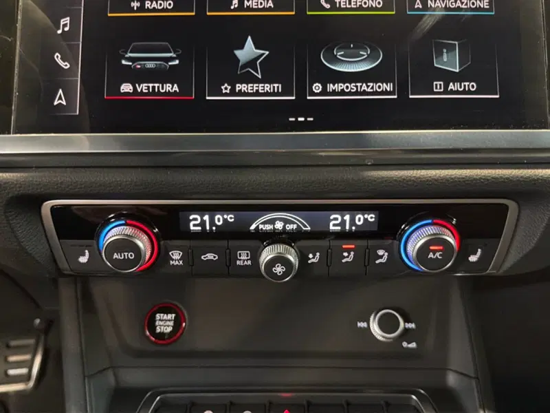 Audi RS Q3 Sportback usata a Napoli (16)