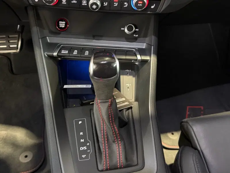 Audi RS Q3 Sportback usata a Napoli (17)