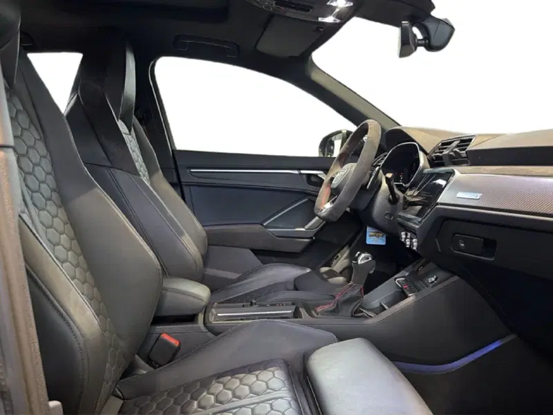 Audi RS Q3 Sportback usata a Napoli (6)
