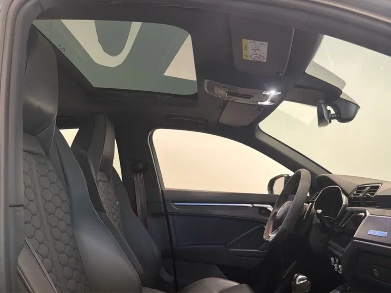 Audi RS Q3 Sportback usata a Napoli (8)