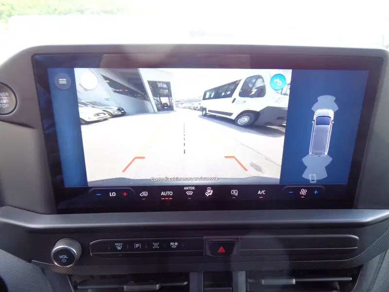 Ford Transit Custom Furgone usata a Treviso (16)
