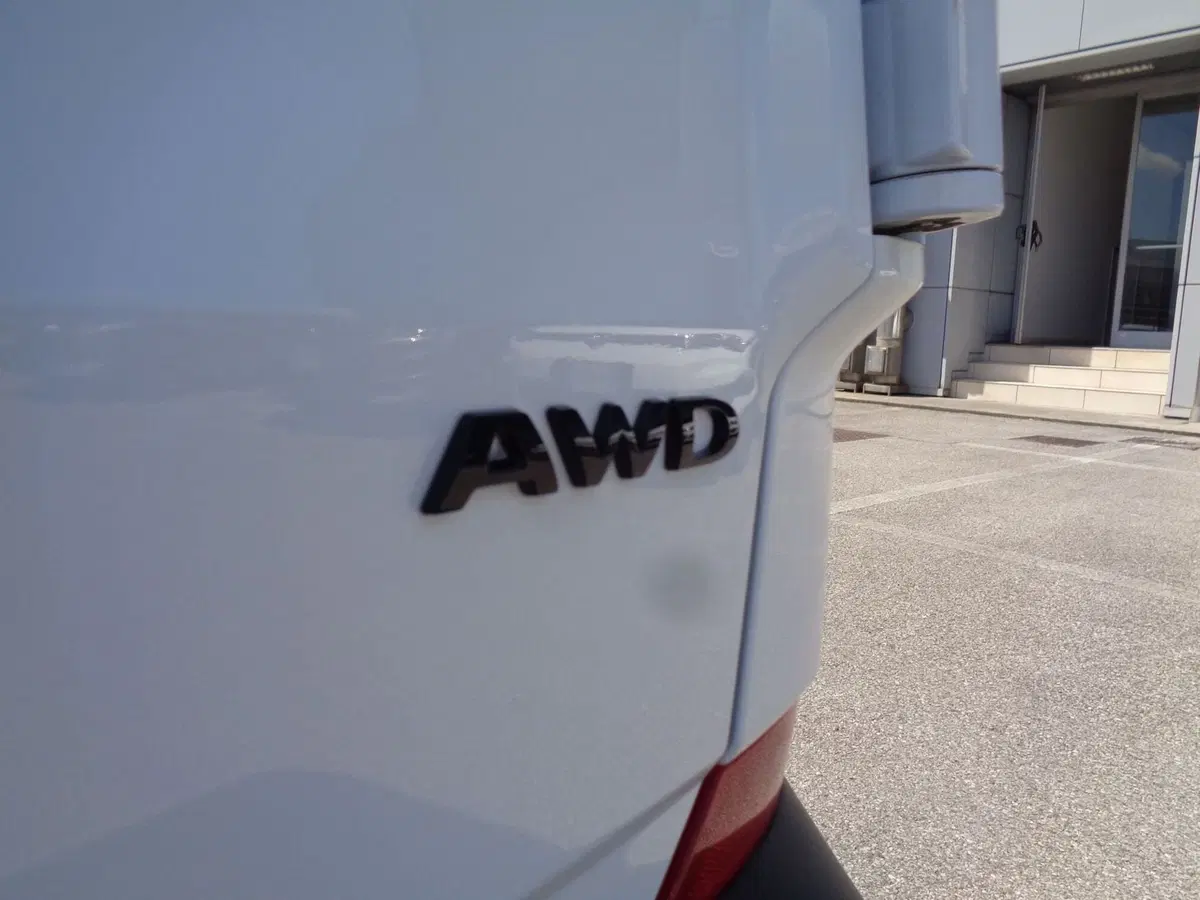 Ford Transit Custom Furgone usata a Treviso (8)
