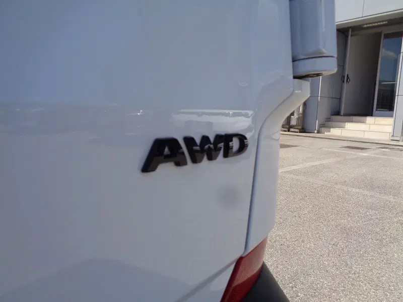 Ford Transit Custom Furgone usata a Treviso (8)