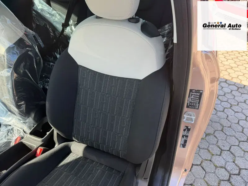 Fiat 500 nuova a Lucca (12)