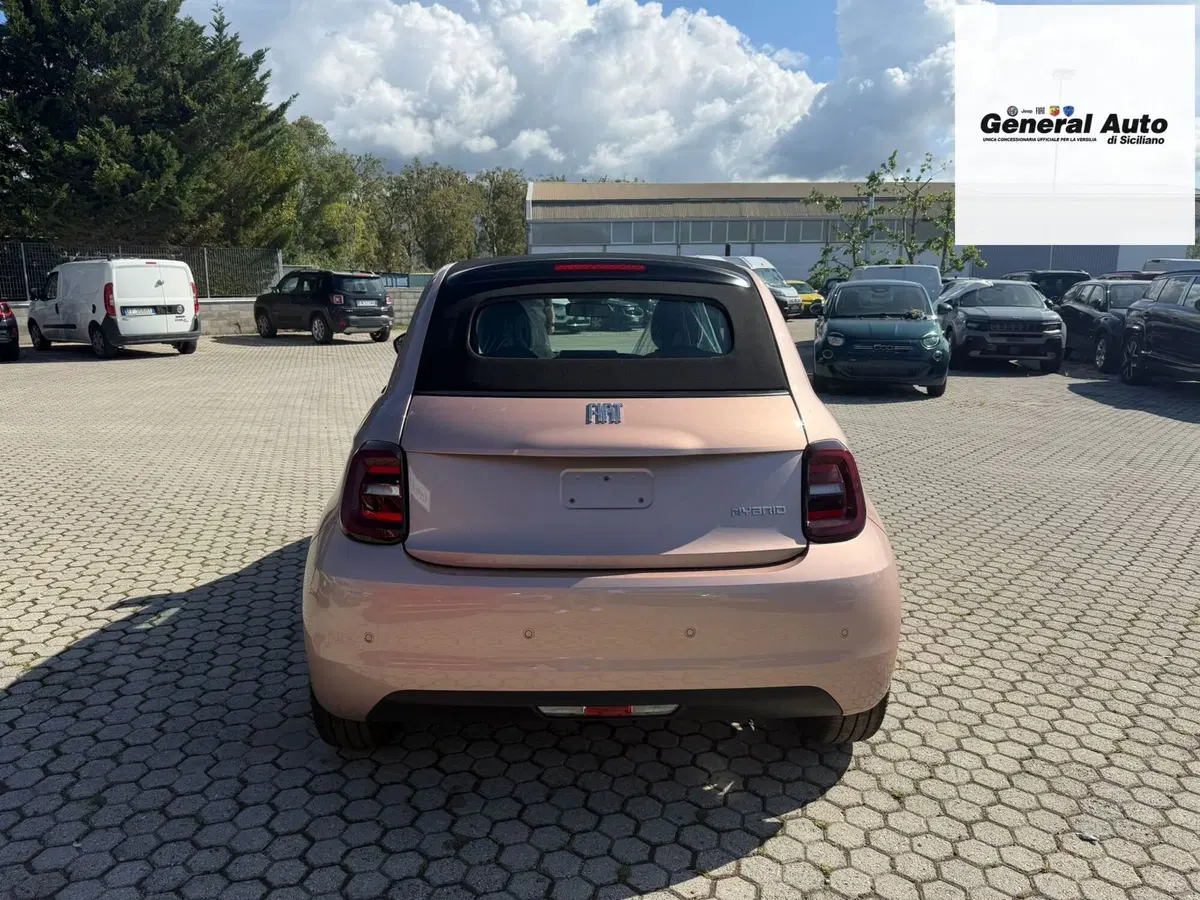 Fiat 500 nuova a Lucca (6)