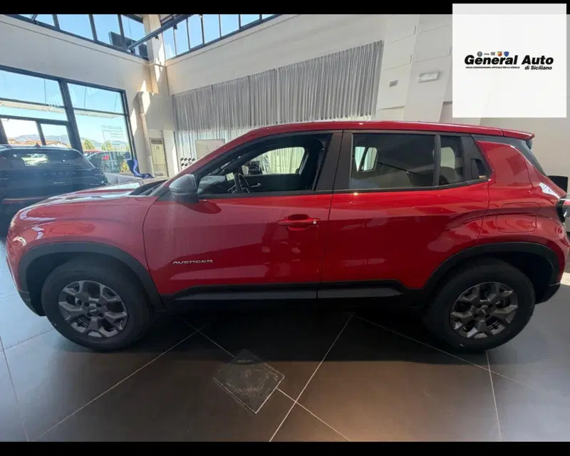 Jeep Avenger nuova a Lucca (4)