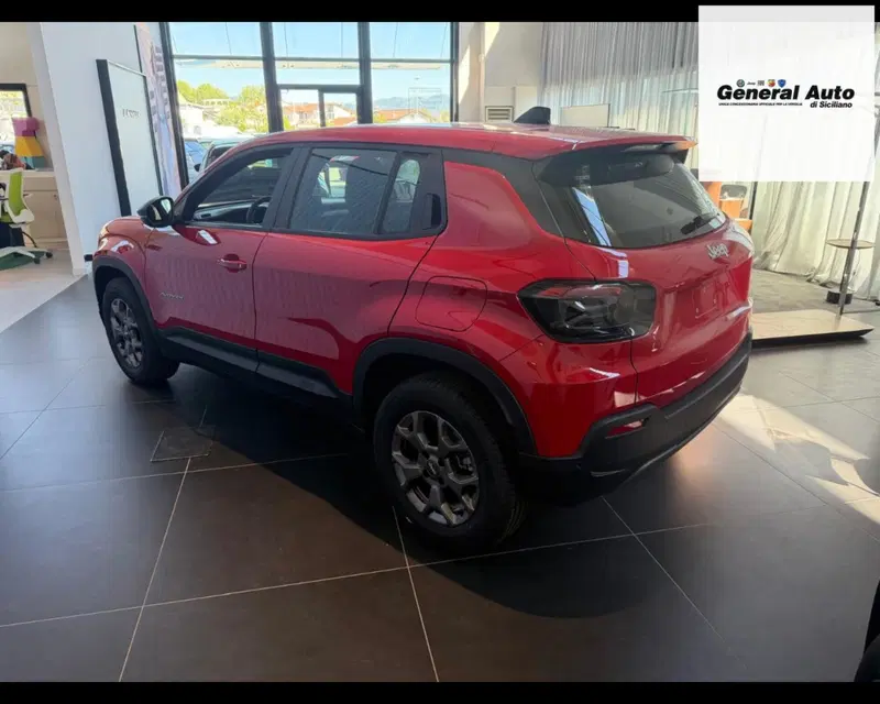 Jeep Avenger nuova a Lucca (5)