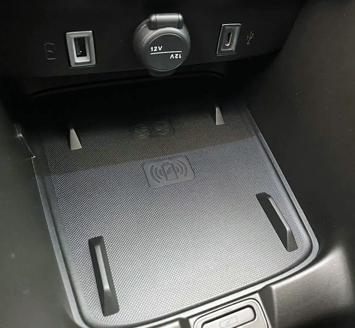 Jeep Avenger nuova a Perugia (18)