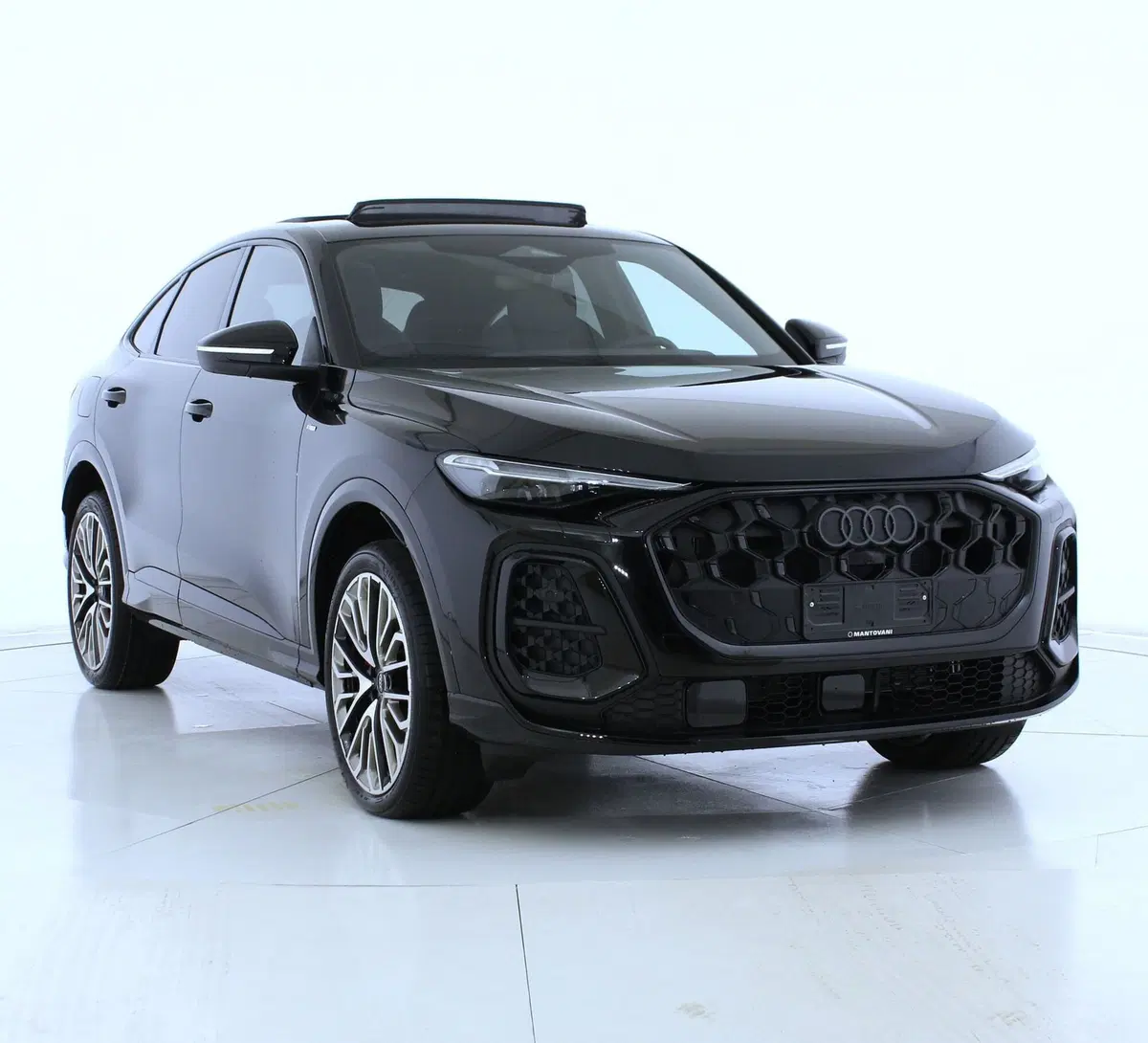 Audi Q4 Sportback nuova a Perugia (4)