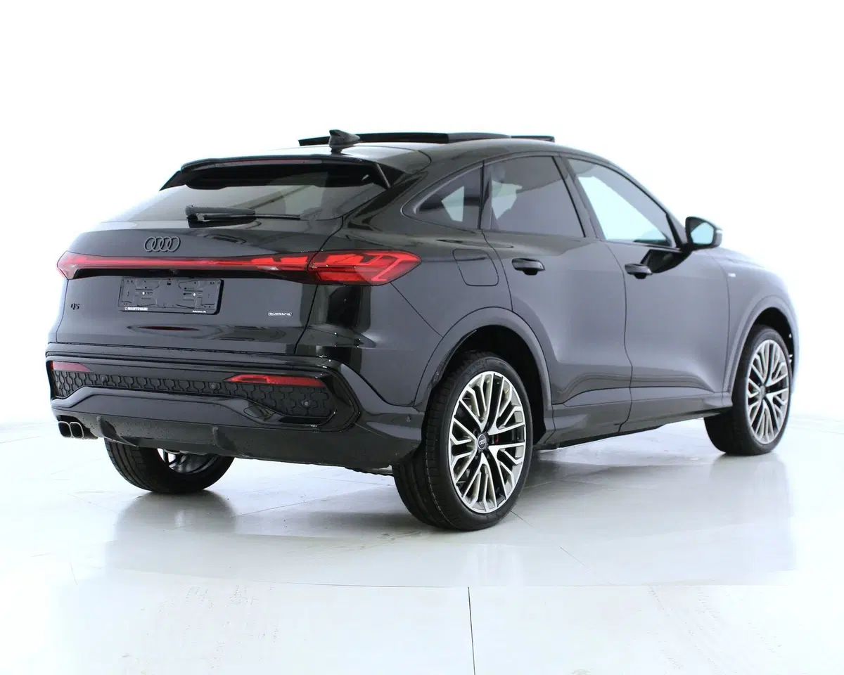 Audi Q4 Sportback nuova a Perugia (5)