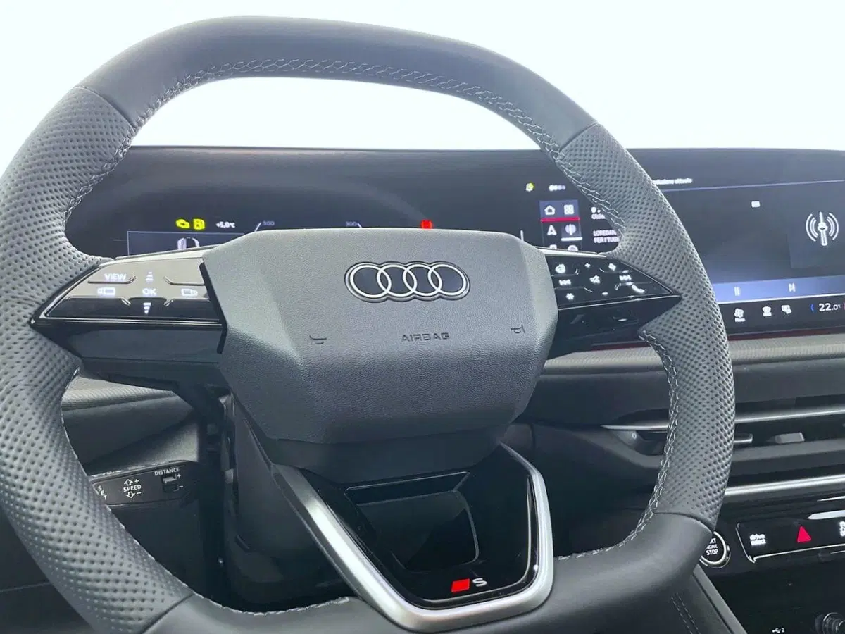 Audi Q4 Sportback nuova a Perugia (9)